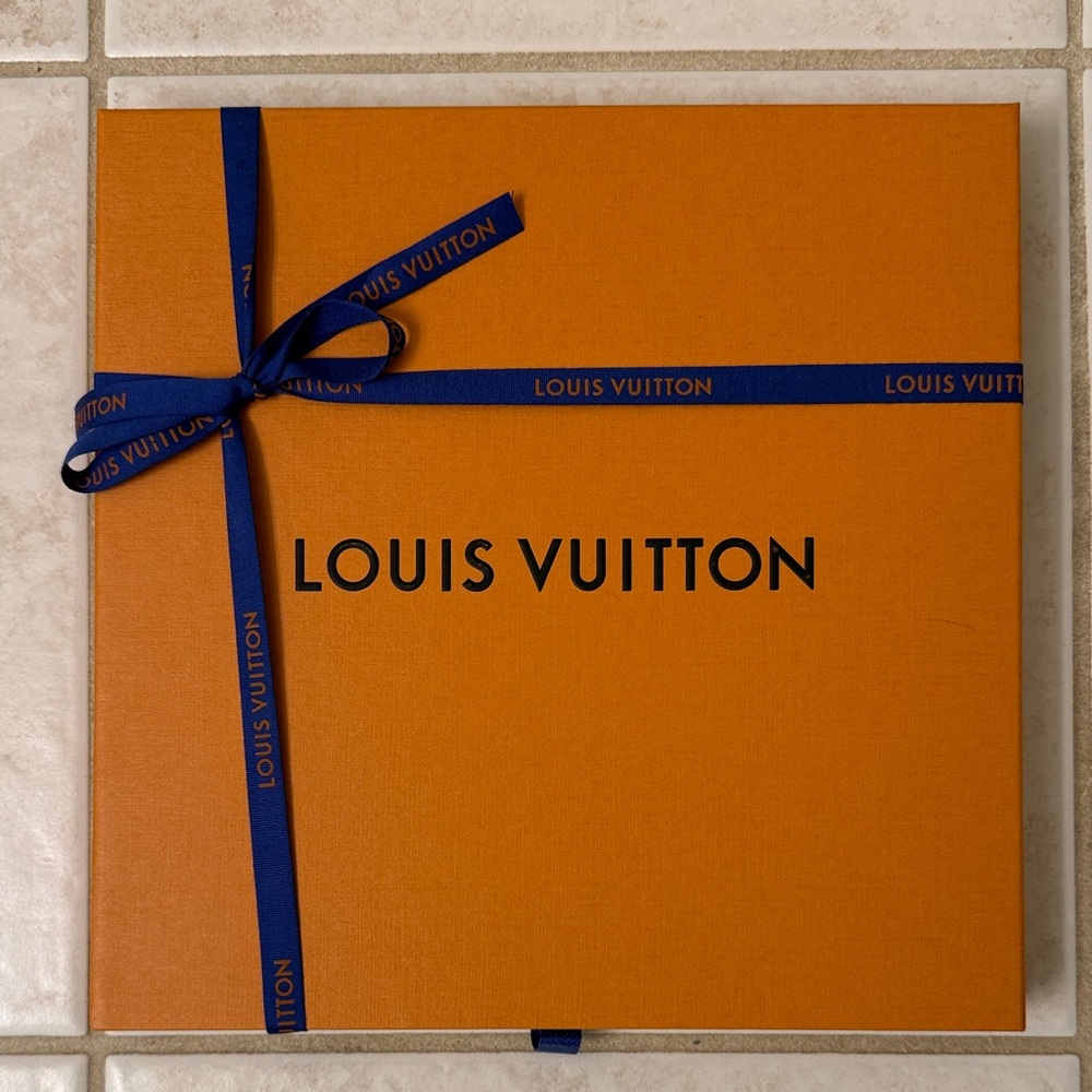 Louis Vuitton gift box with ribbon. Brand new.